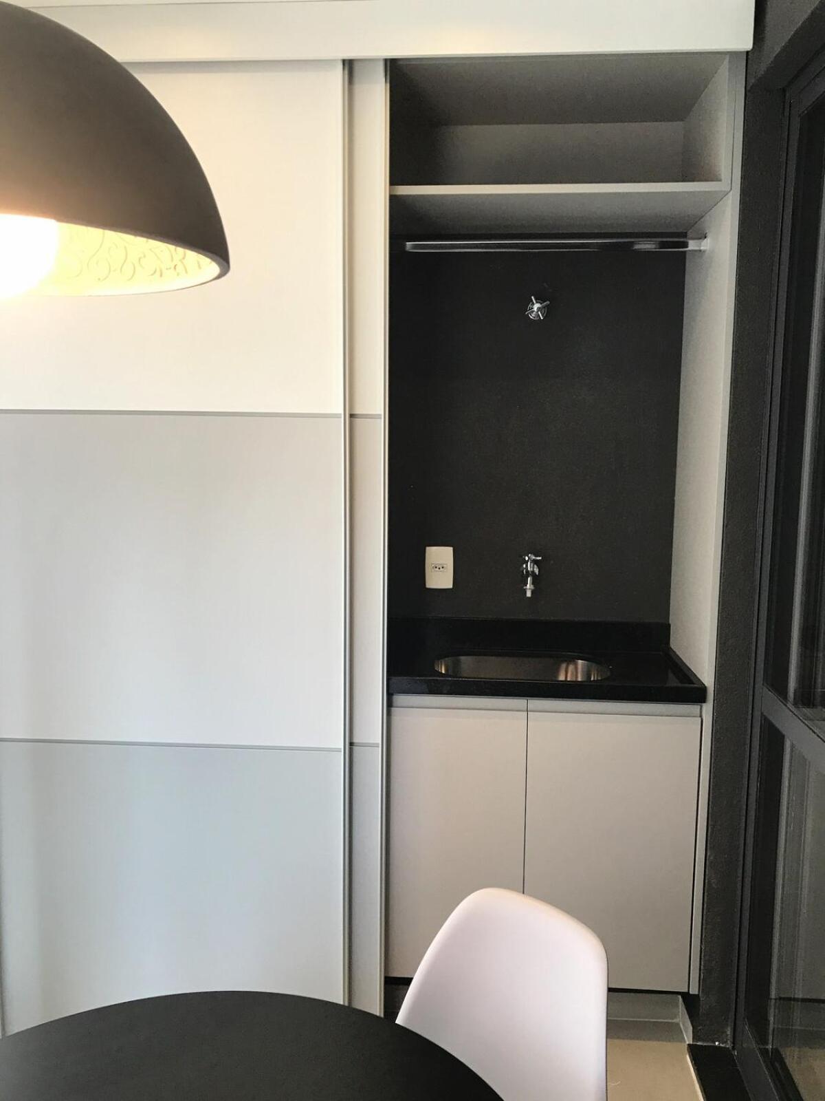 Moderno Em Predio Com Concierge * Sao Paulo